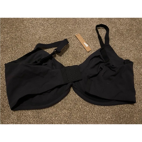 Skims Fits Everybody Unlined Demi Bra - Picture 6 of 7